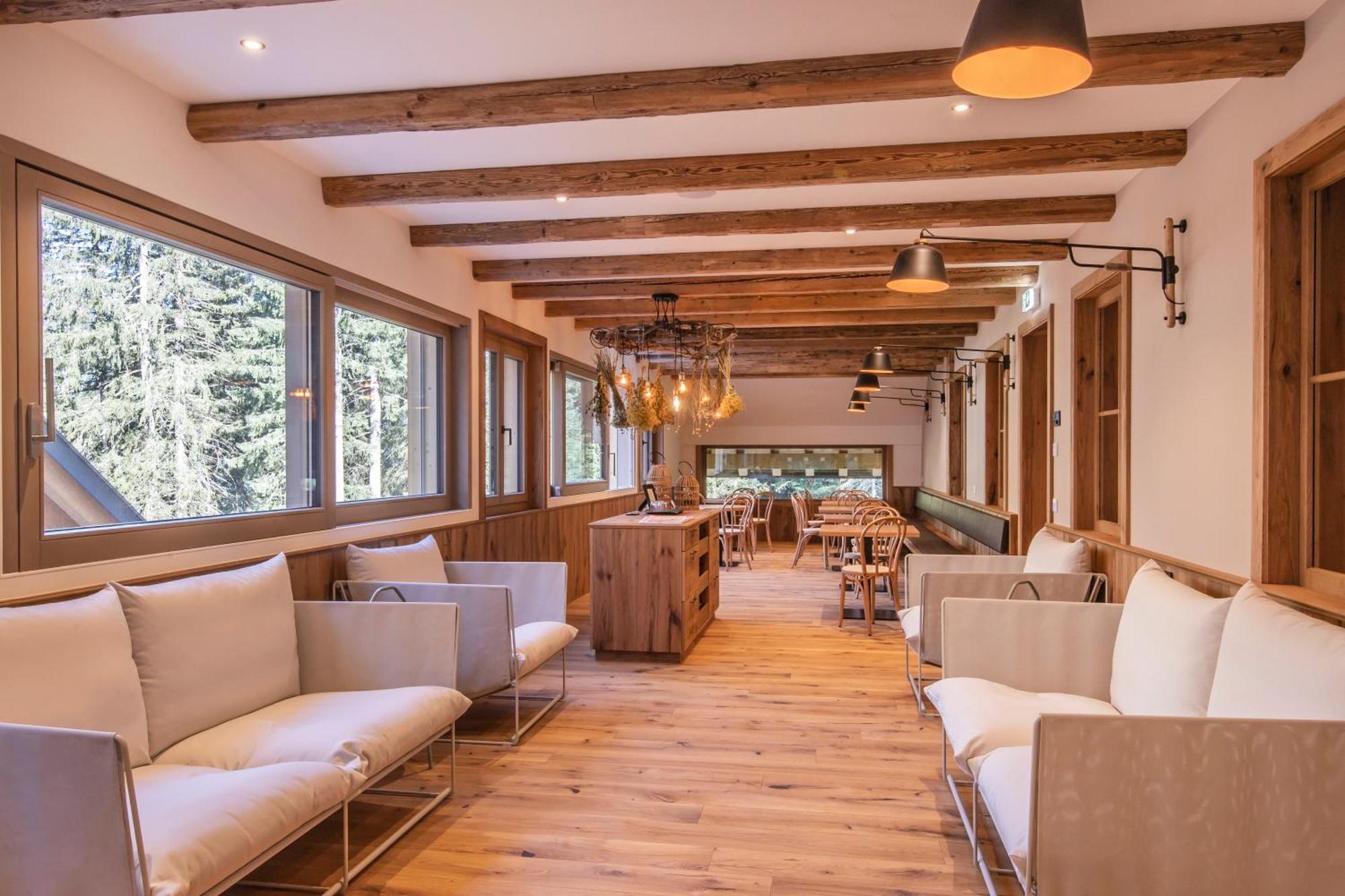 Berghaus Schroecken - Hotel Apartments Spa Экстерьер фото